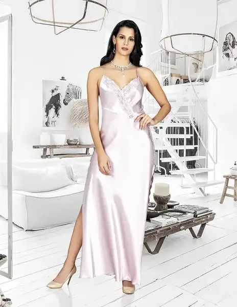 For Dreams 2979 Chleo