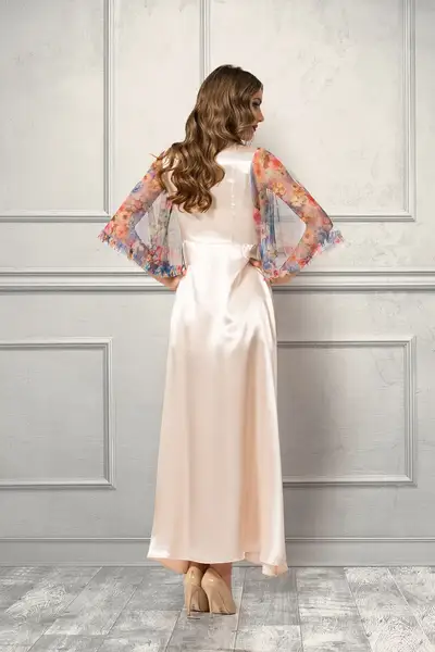 For Dreams 4973 Nora